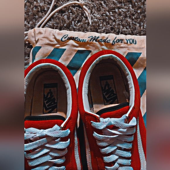 VANS CUSTOM pair - Picture 4 of 4